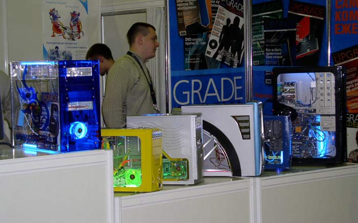 �������� IT-WEEK 2004. ������� ���, ������� �������, ����� ��� ������.